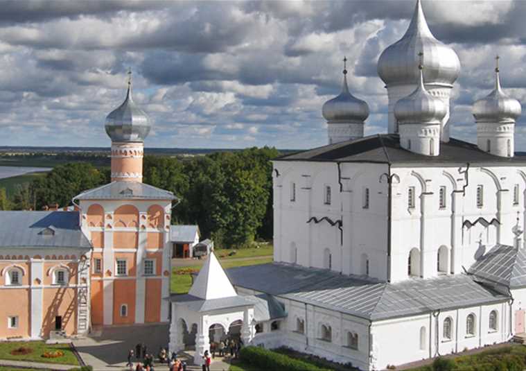 Великий Новгород из Санкт-Петербурга