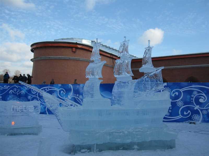 Ледяные скульптуры петропавловская крепость