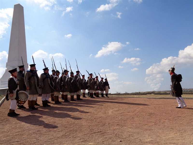 Погода вилино синоптик бахчисарайский. Село Вилино Бахчисарайского района. Мечети Крыма Вилино. Альминское сражение реконструкция. Военно исторический фестиваль.