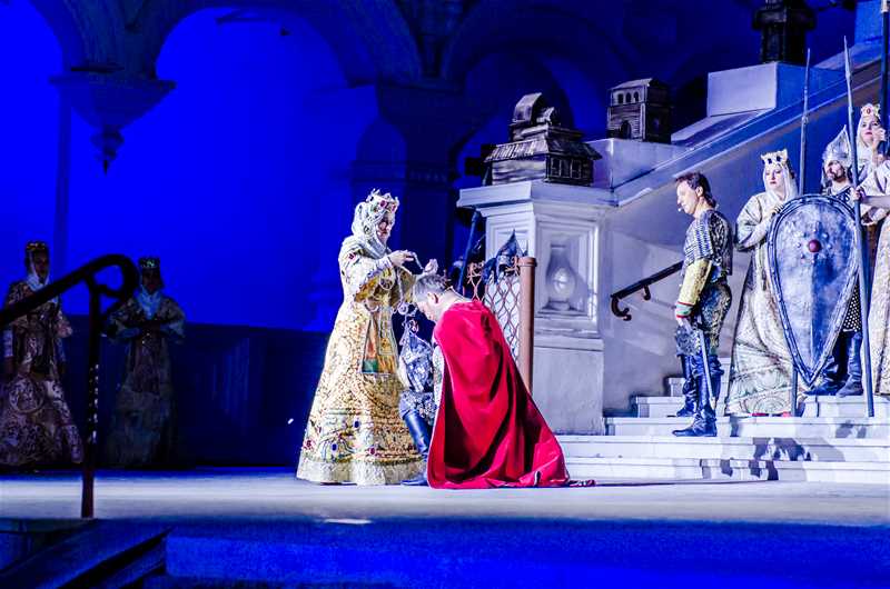 Царская невеста римского-корсакова. Опера хованщина м. Сюжет русской оперы. Царская невеста римского корсакова большой театр. Опера джа́комо пуччи́ни.