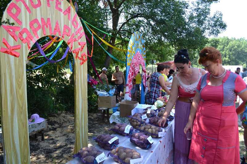 русская буйловка воронежская область. храм преподобного сергия радонежского русская буйловка. русская буйловка воронежская область павловский. русская буйловка павловский район воронежская область. погода в русской буйловке.