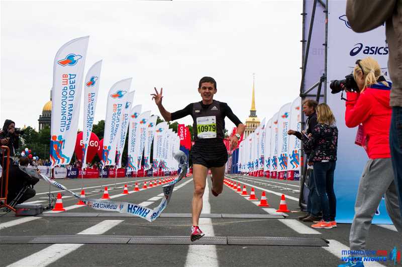 полумарафон лужники 2022. международный марафон. сибирский международный марафон. благотворительный забег. международный марафон «белые ночи».